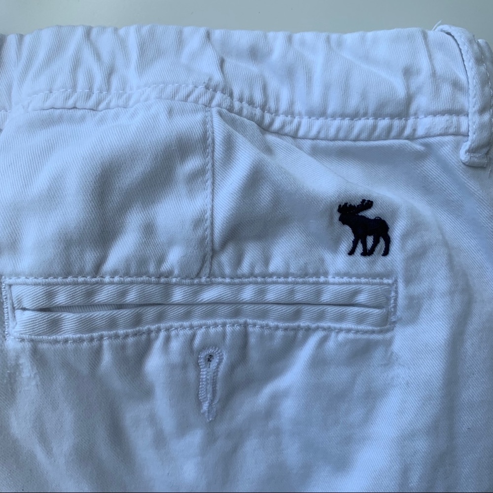 🌿A&F White Shorts🌿 - Picture 6 of 7